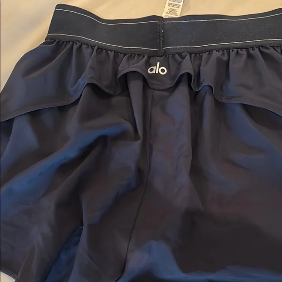 ALO Yoga Match Point Short - Picture 5 of 5